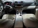 Toyota Highlander Base Image 5