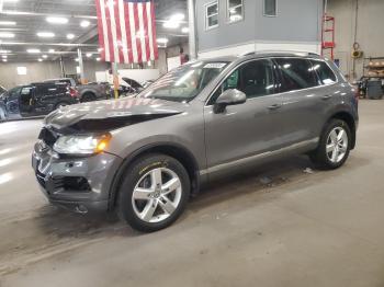  Salvage Volkswagen Touareg