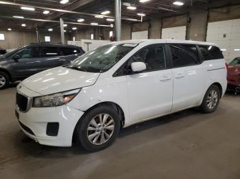  Salvage Kia Sedona
