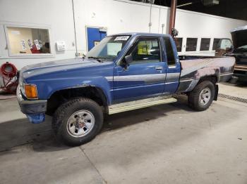  Salvage Toyota Pickup