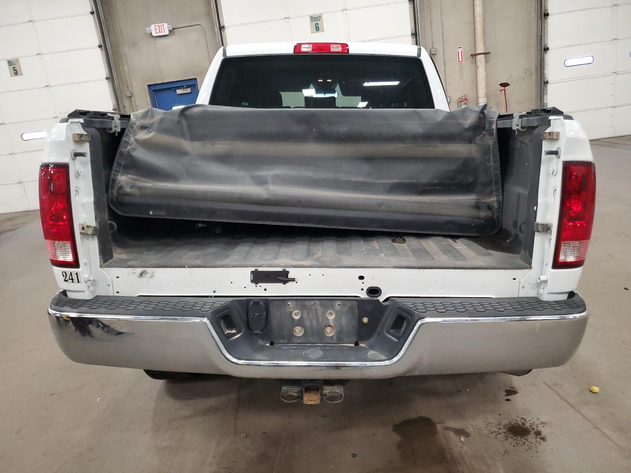 Ram 1500 Slt Image 6