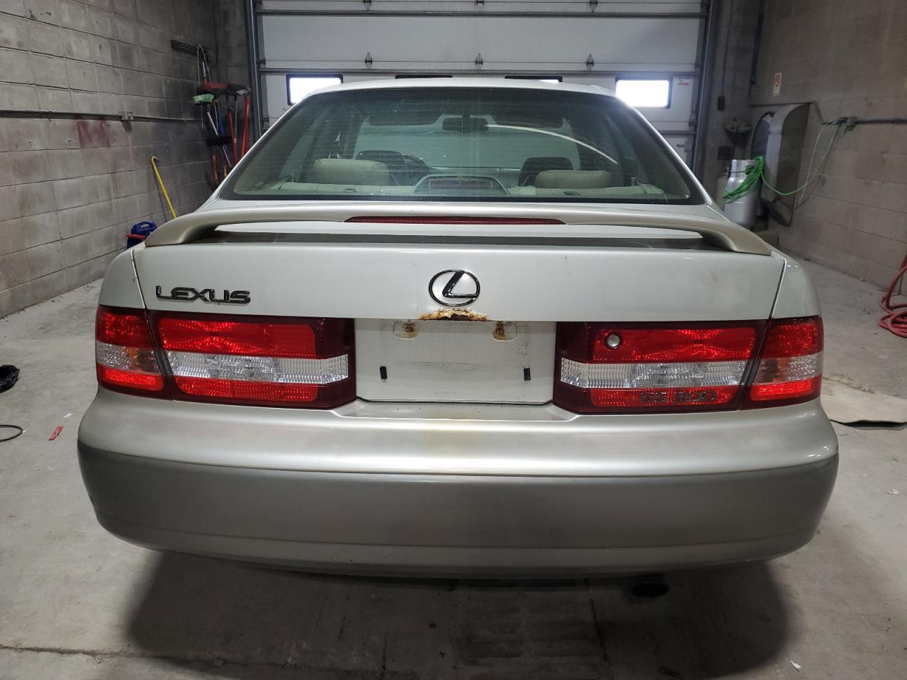 Lexus Es 300 Image 6