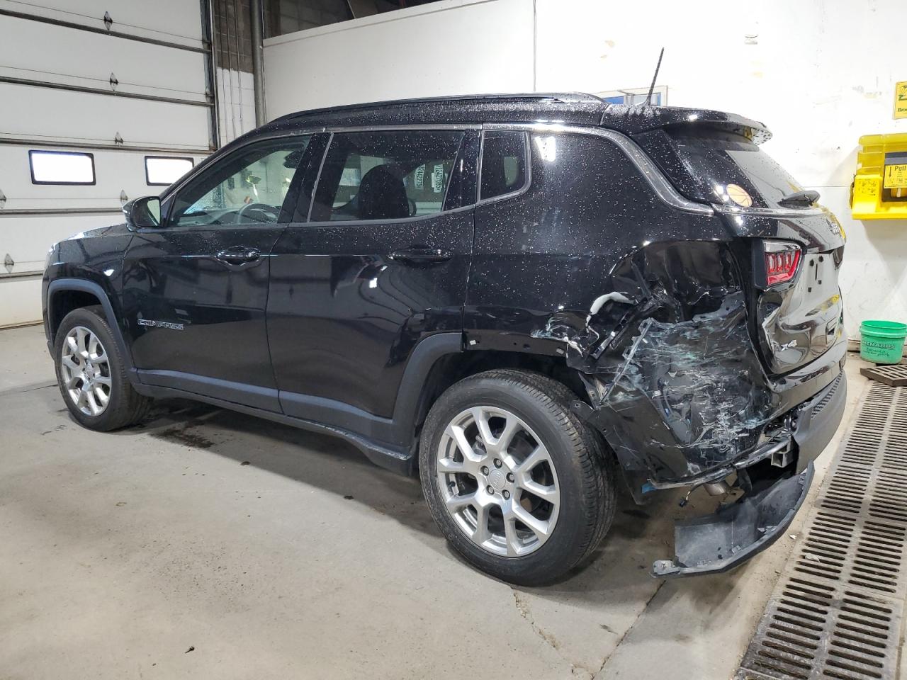 Jeep Compass Latitude Lux Image 4