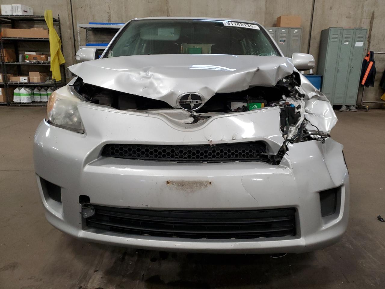 Toyota Scion Image 6