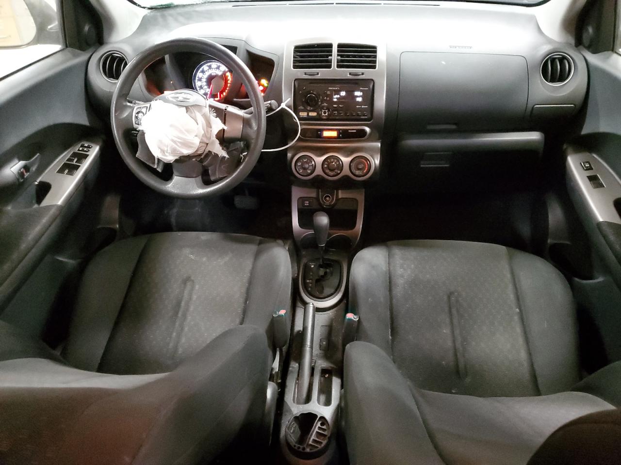 Toyota Scion Image 12