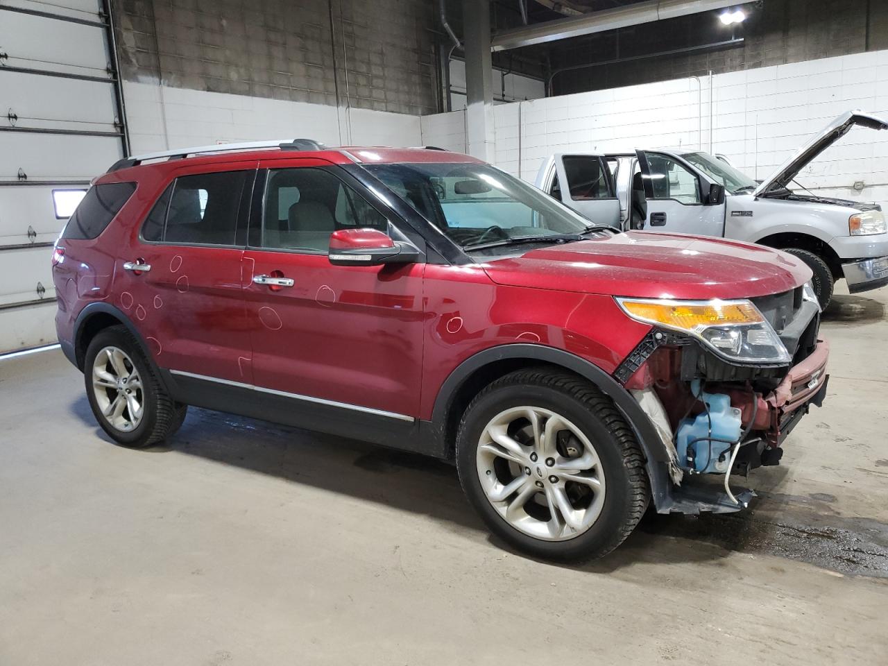 Ford Explorer Limited Image 4