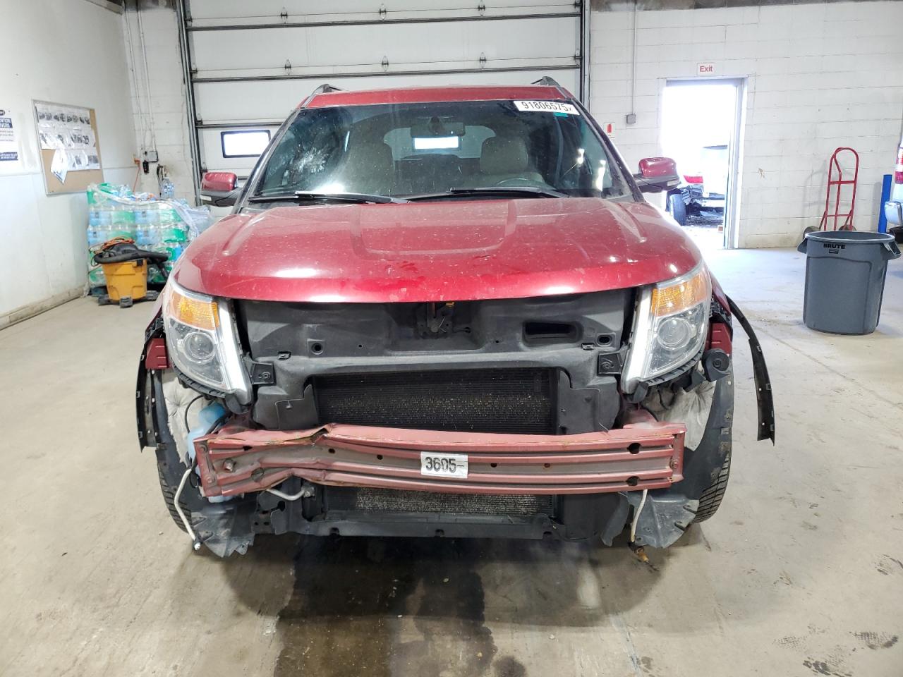 Ford Explorer Limited Image 2