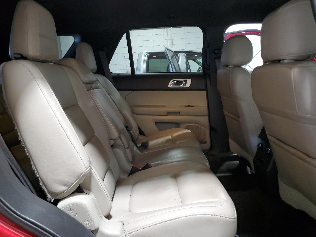 Ford Explorer Limited Image 7