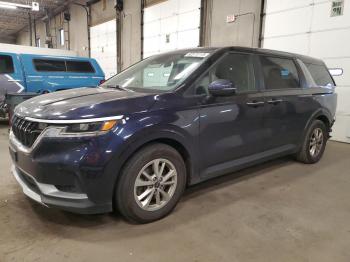  Salvage Kia Carnival