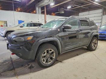  Salvage Jeep Cherokee