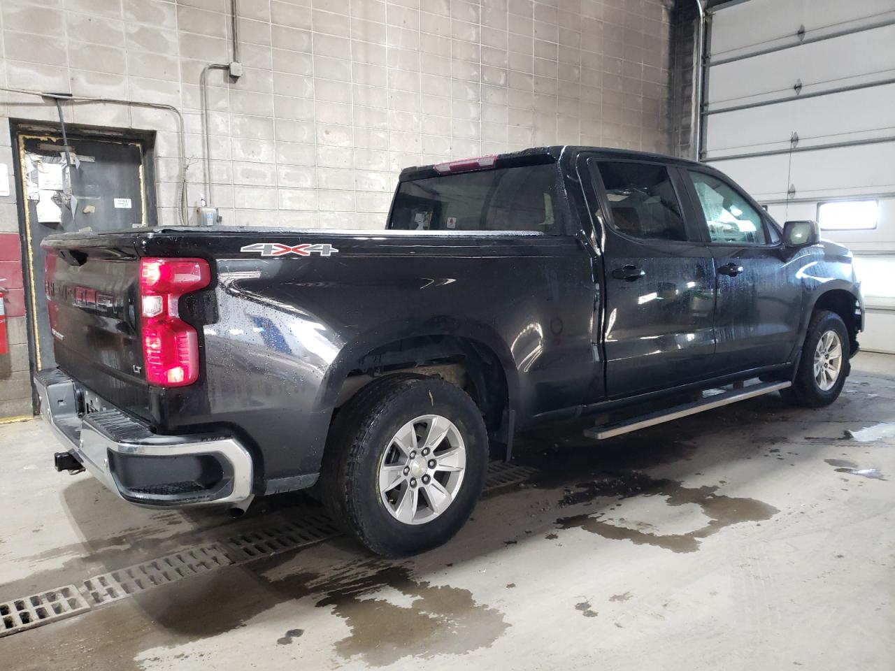 Chevrolet Silverado 1500 K1500 Lt Image 3