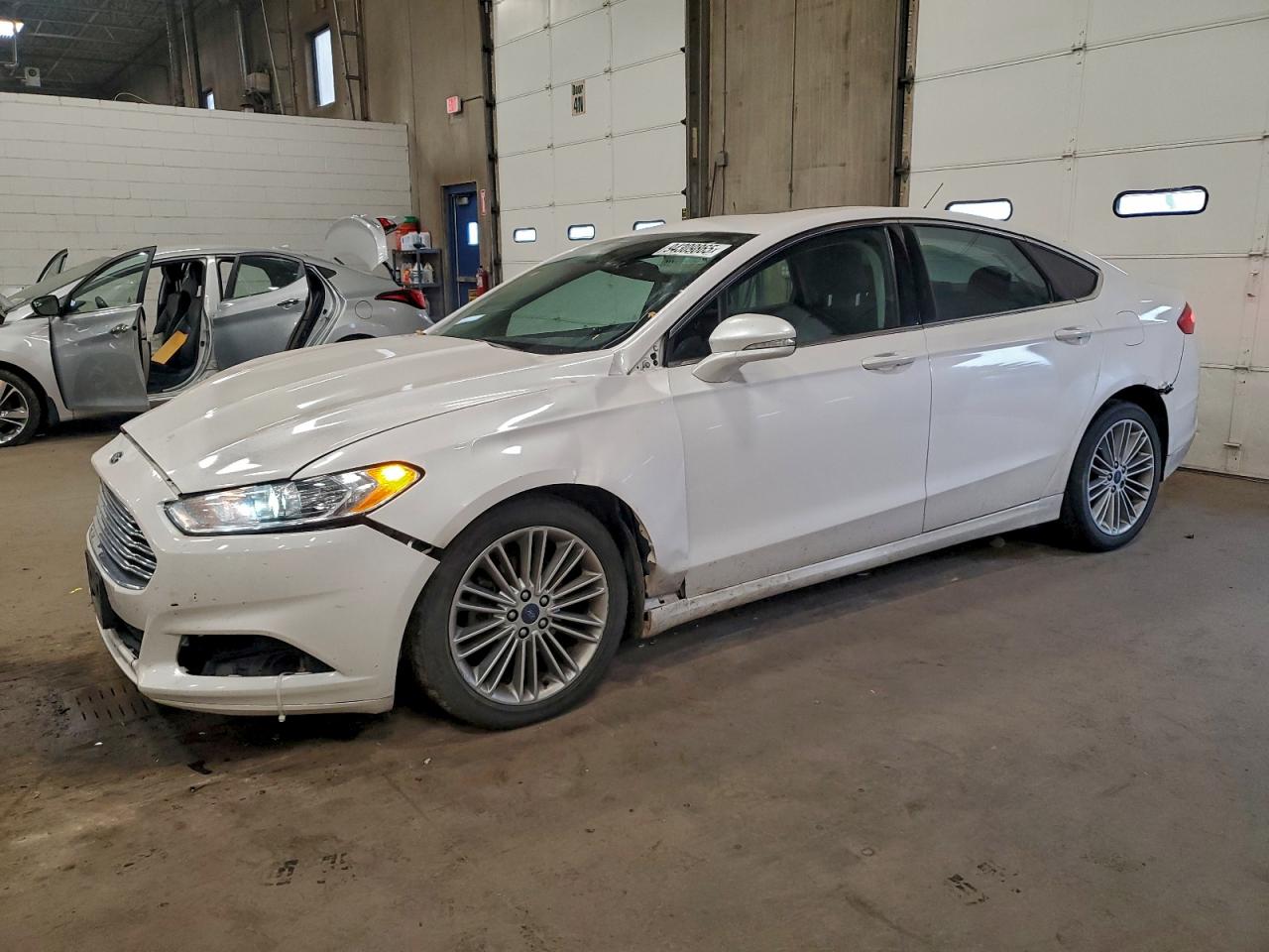 Ford Fusion Se Image 1