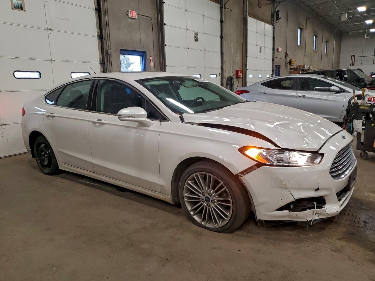 Ford Fusion Se Image 3