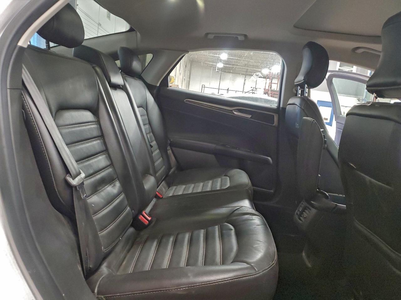 Ford Fusion Se Image 12