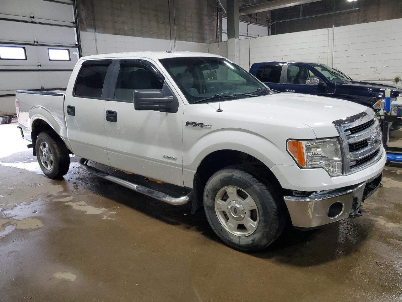 Ford F-150 Supercrew Image 4
