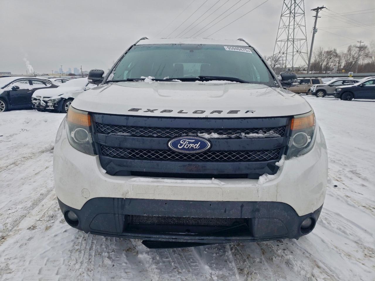 Ford Explorer Sport Image 13