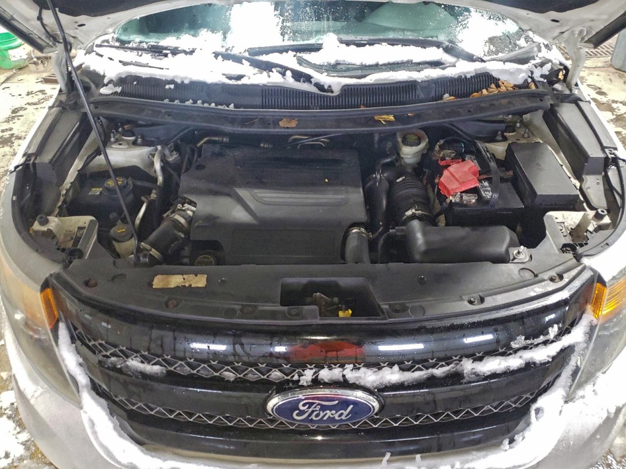 Ford Explorer Sport Image 12