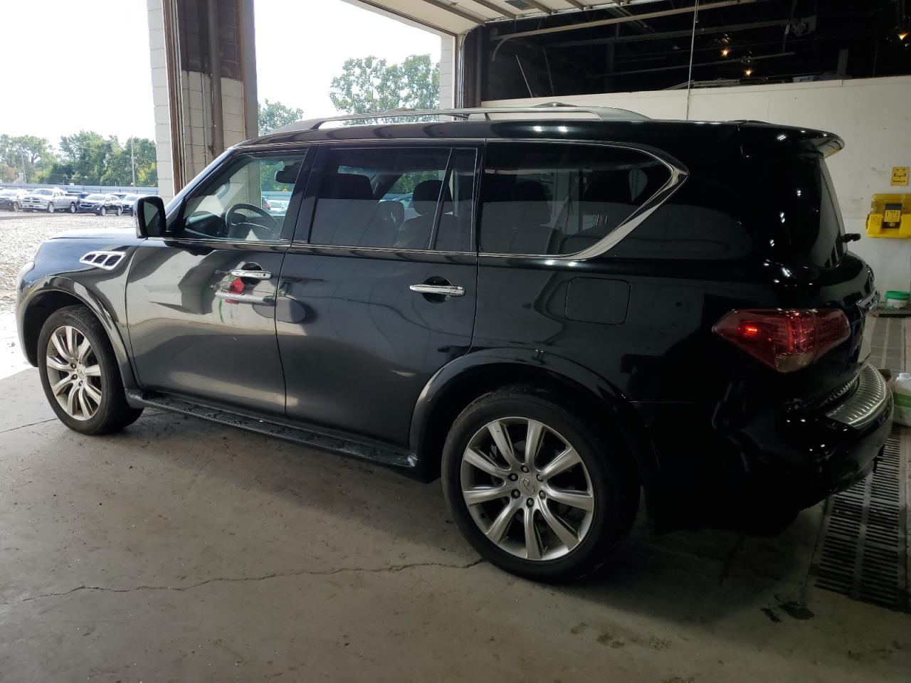 INFINITI Qx Image 11