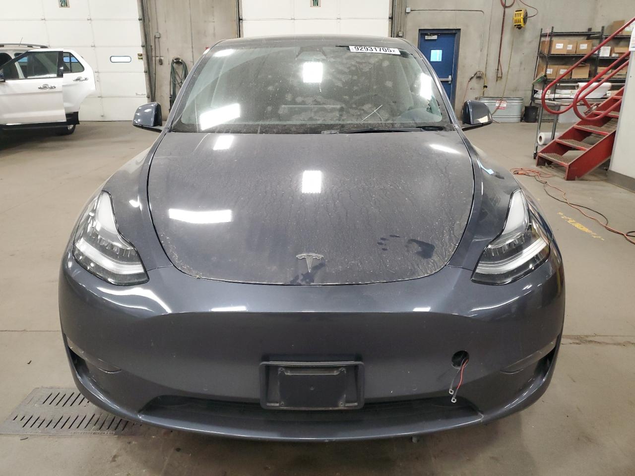 Tesla Model Y Image 8