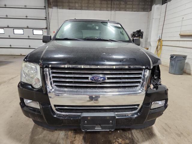 Ford Explorer Xlt Image 3