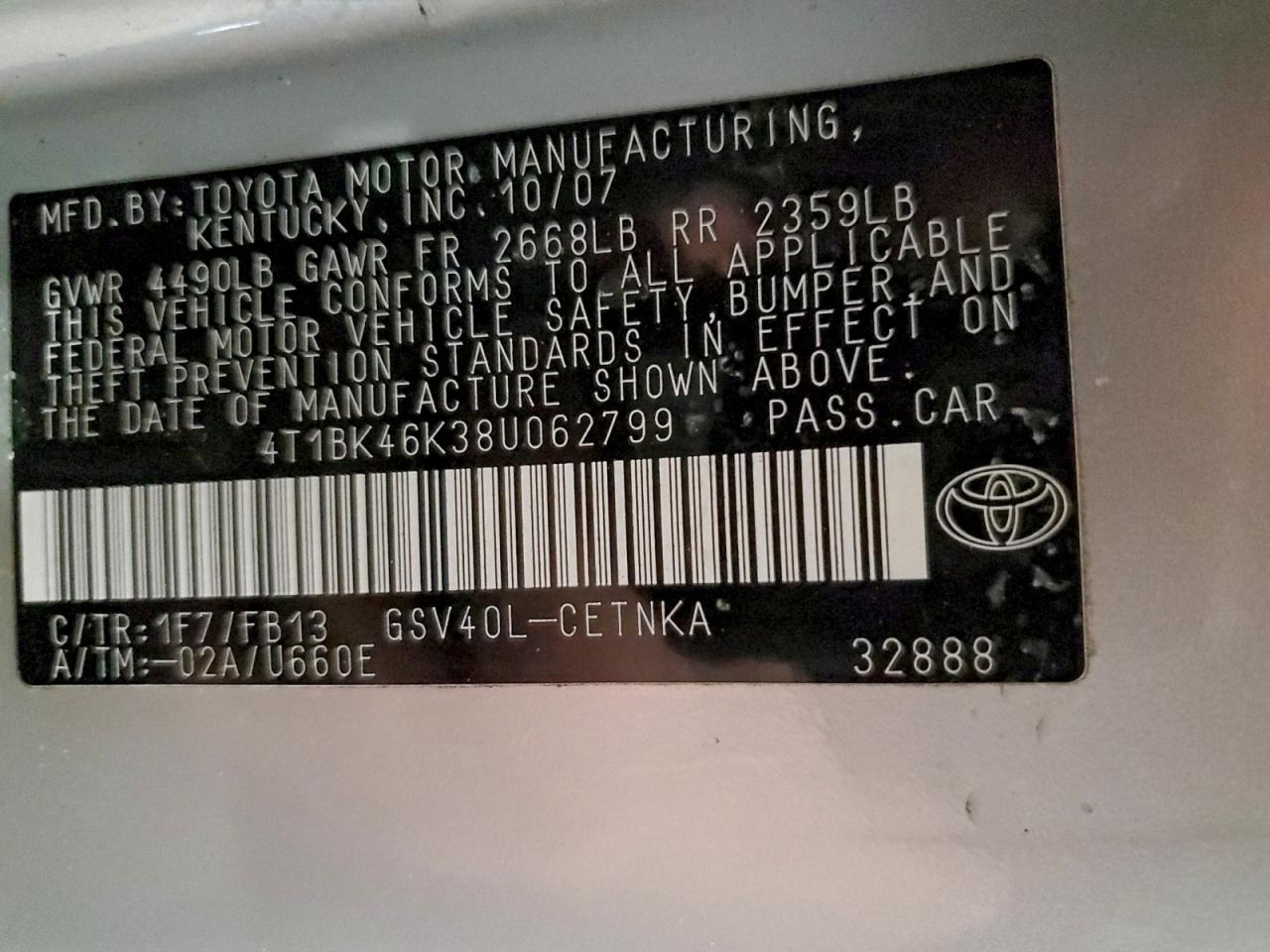 Toyota Camry Le Image 10