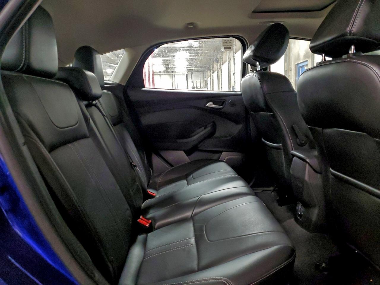 Ford Focus Titanium Image 10