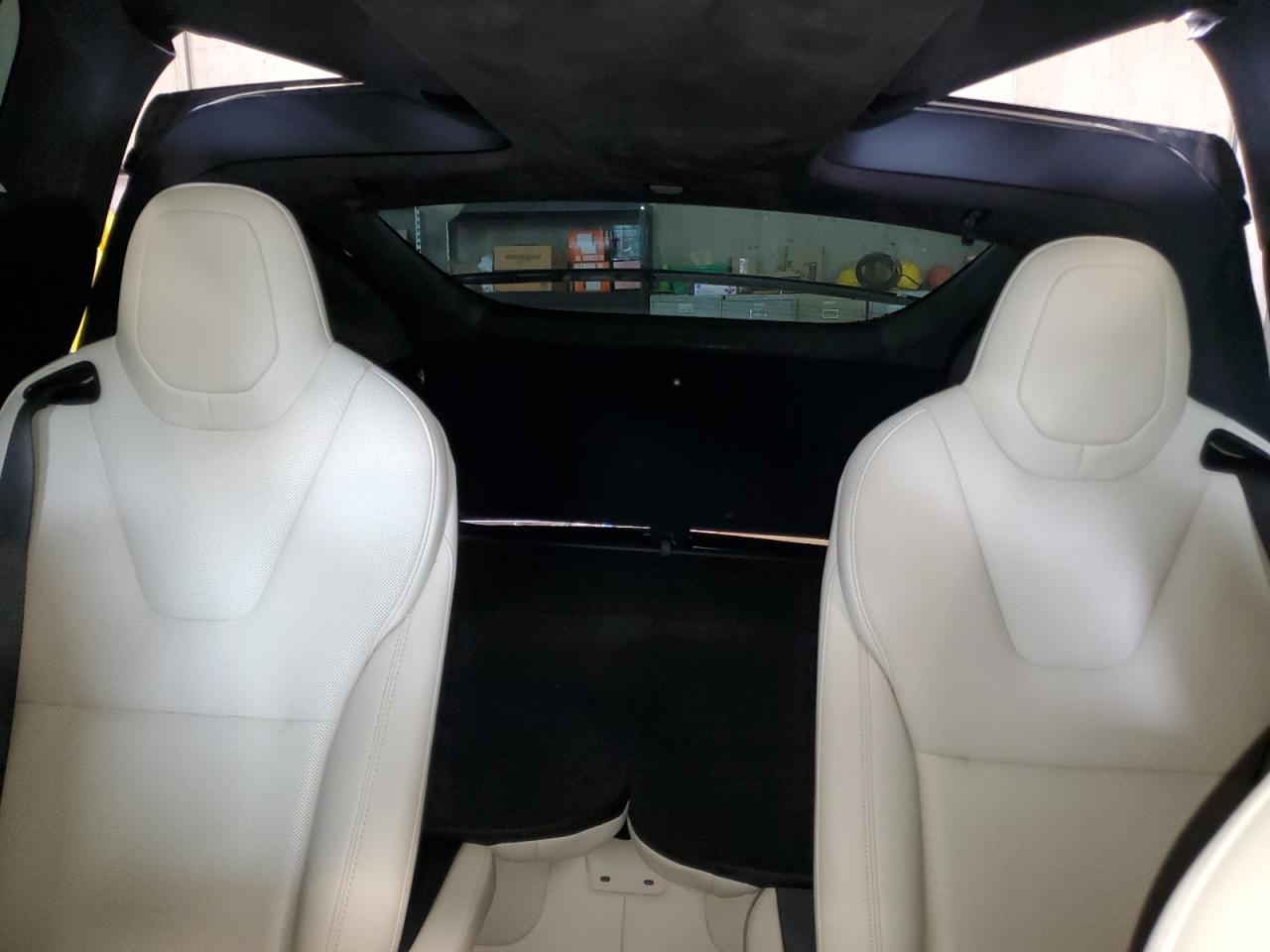 Tesla Model X Image 2