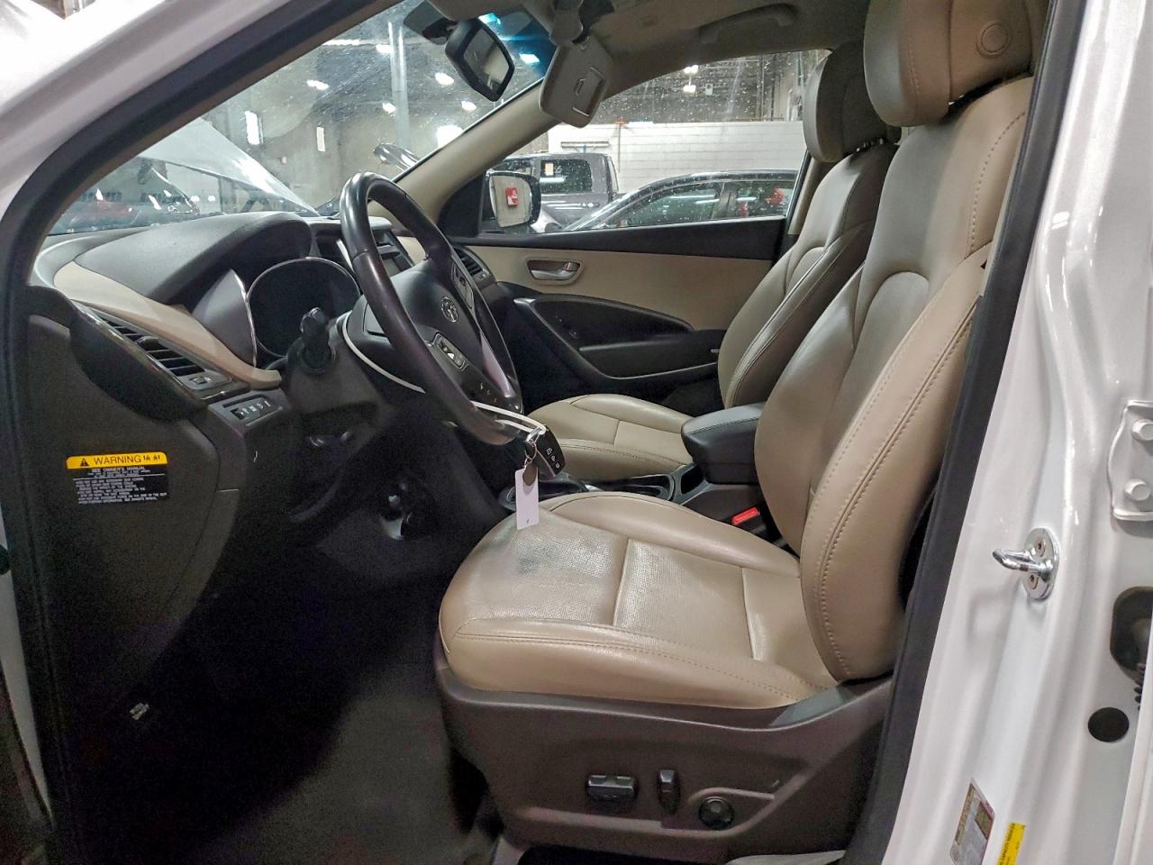 Hyundai SANTA FE Image 11