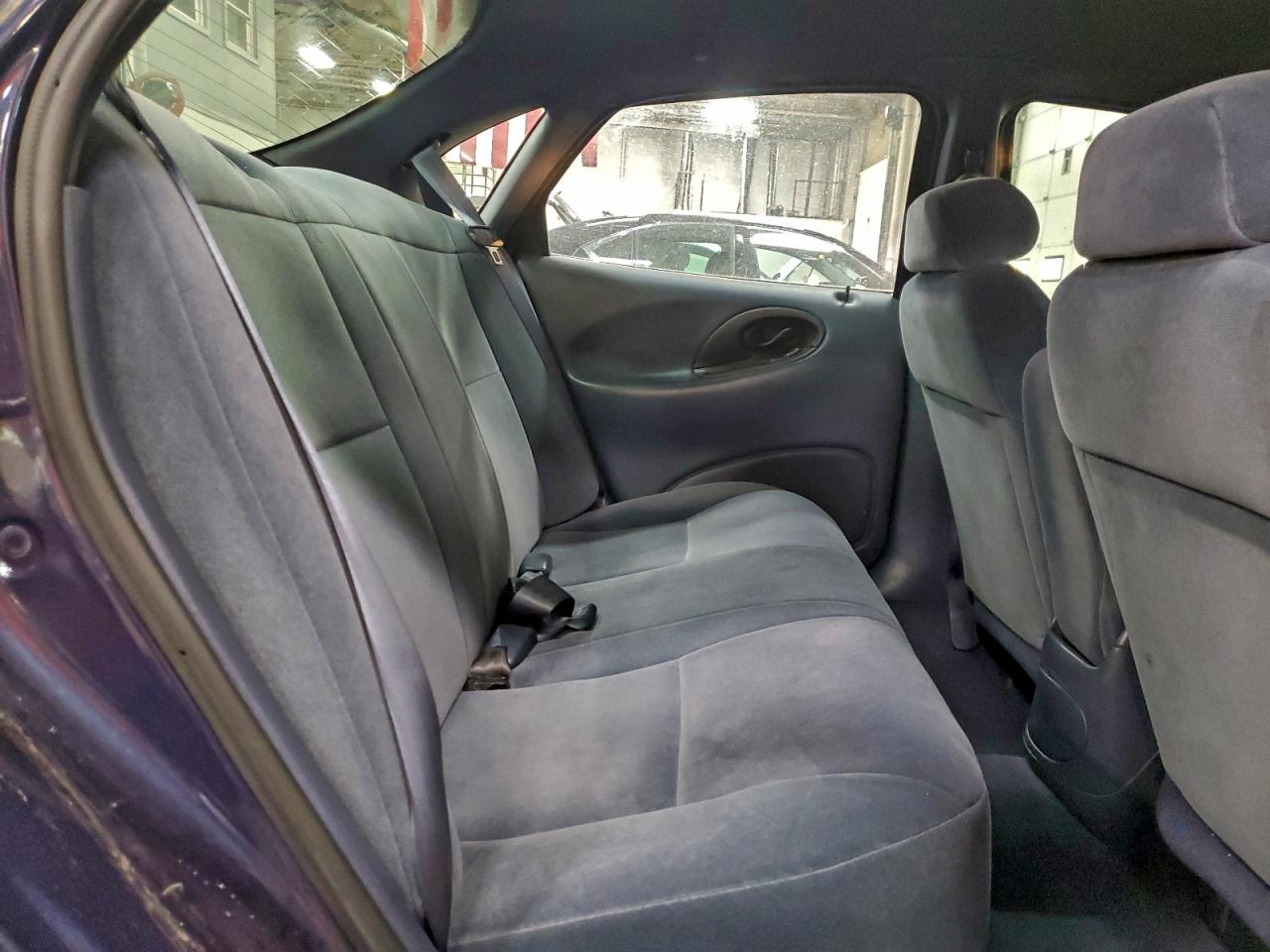 Ford Taurus Lx Image 8