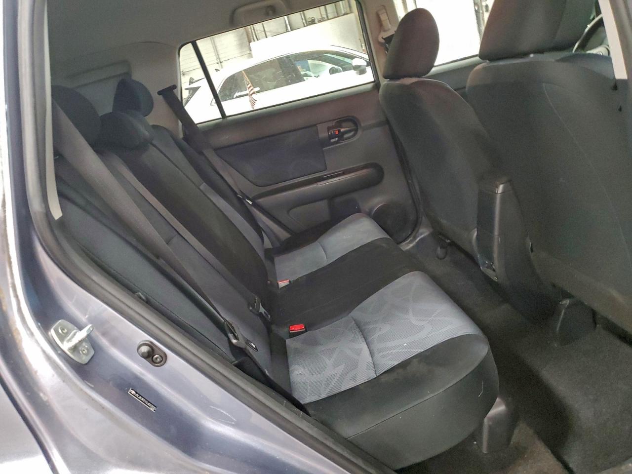 Toyota Scion Image 13