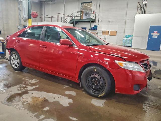 Toyota Camry Base Image 9