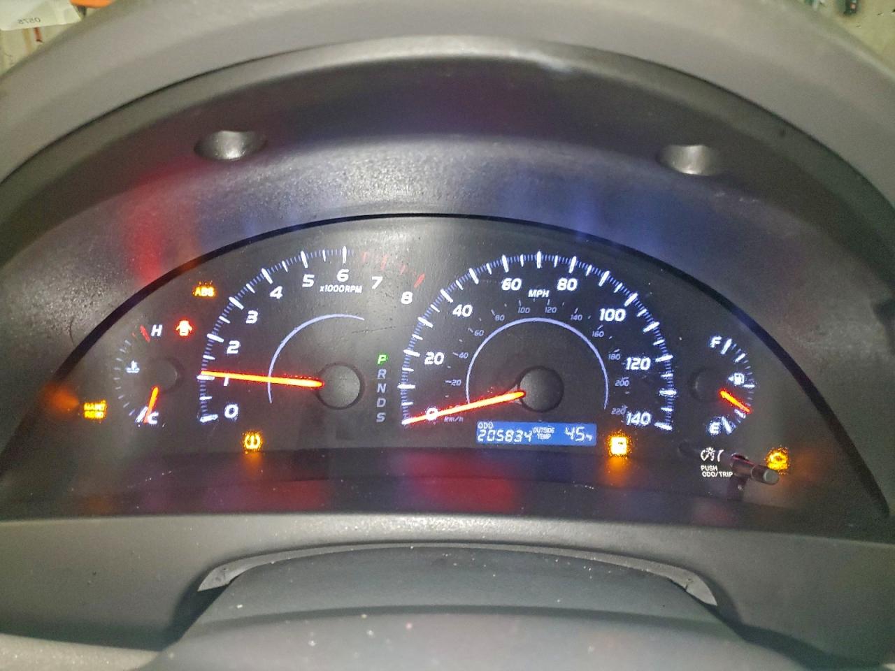 Toyota Camry Base Image 12