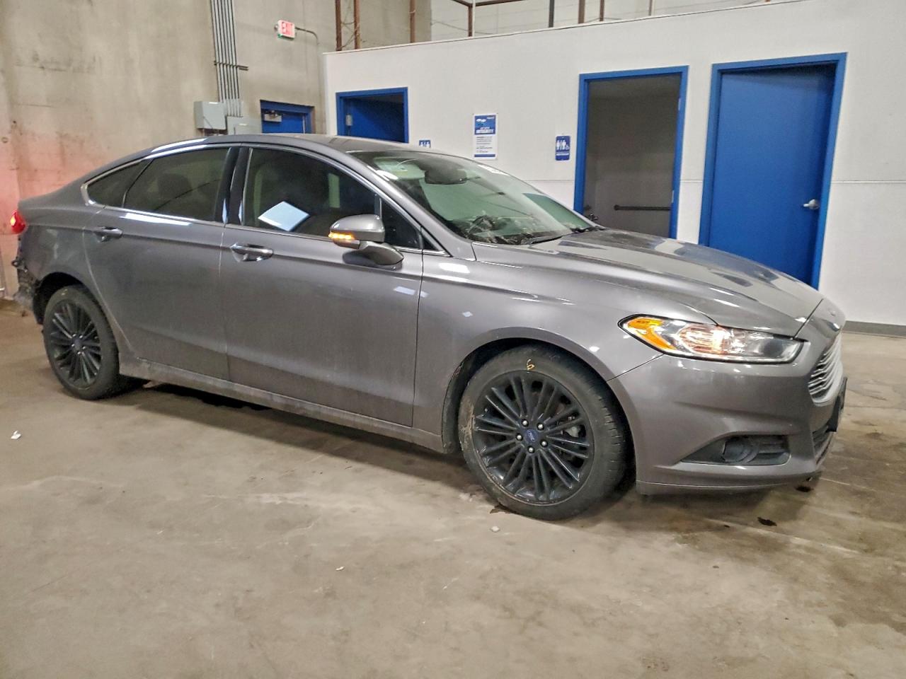 Ford Fusion Se Image 4
