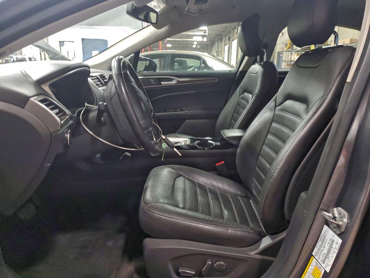 Ford Fusion Se Image 7