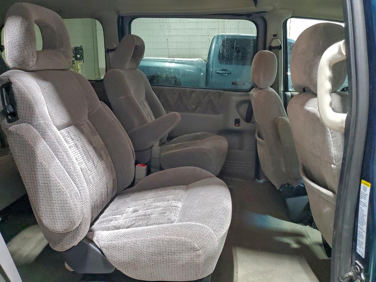 Chevrolet Venture Image 8