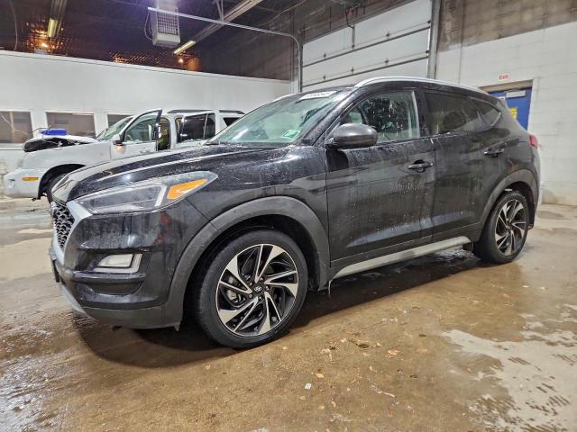  Salvage Hyundai TUCSON