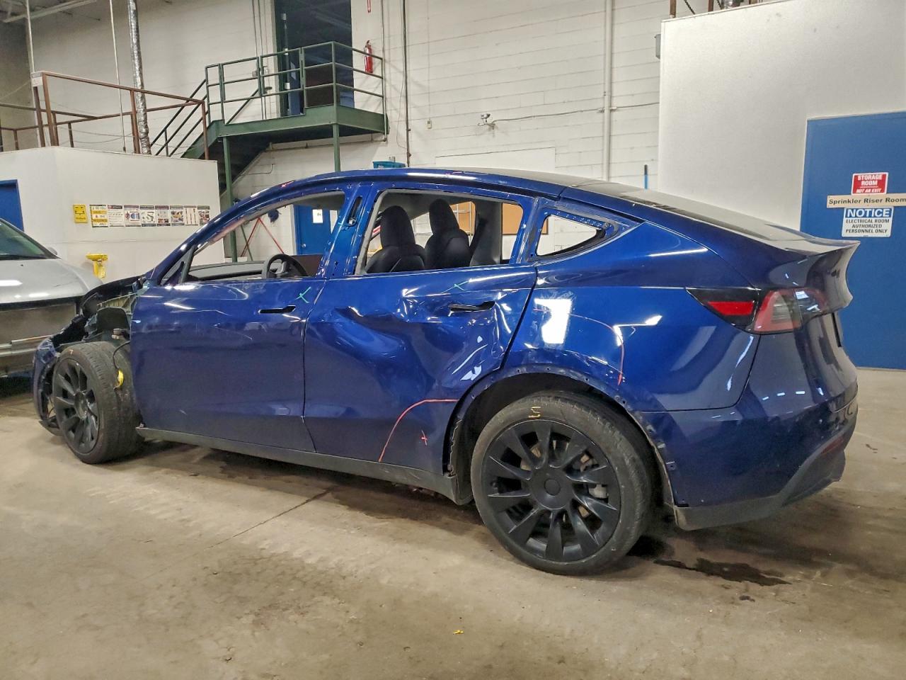 Tesla Model Y Image 9