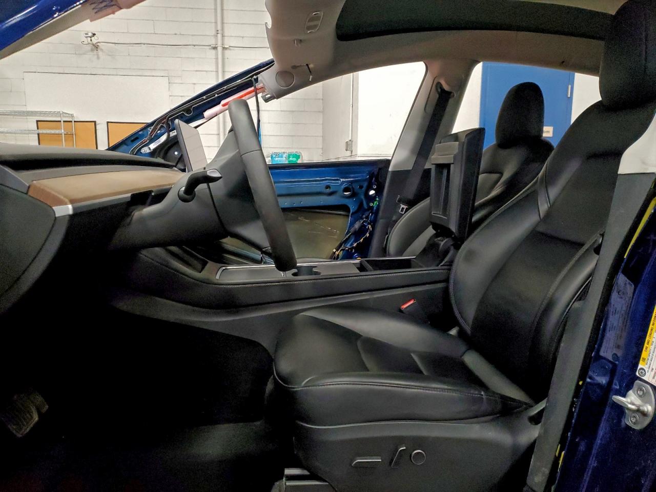 Tesla Model Y Image 10