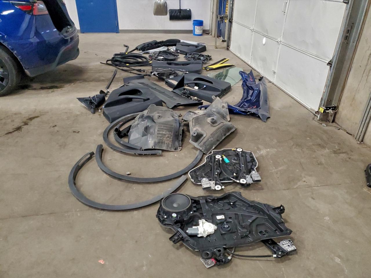 Tesla Model Y Image 8