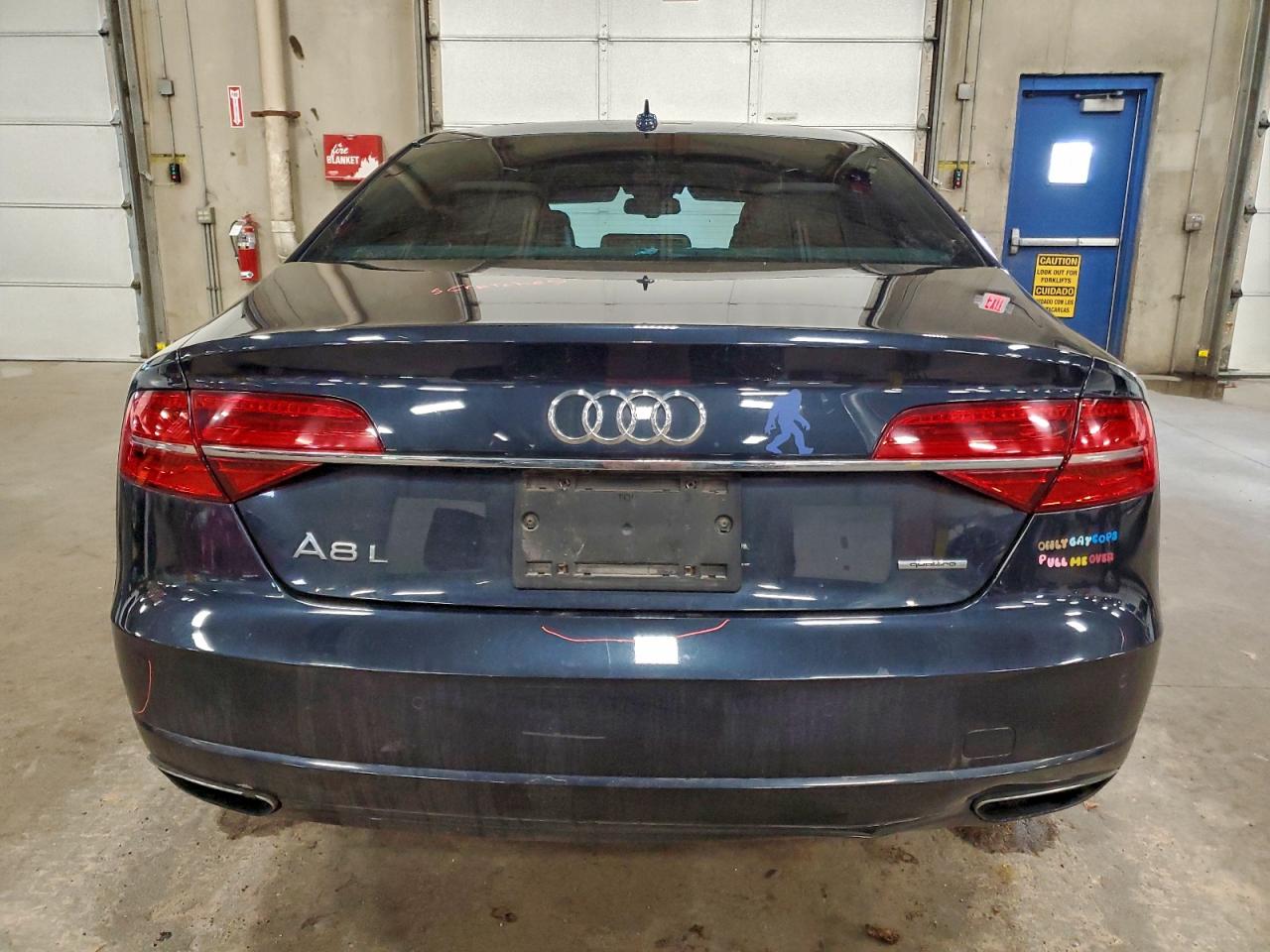 Audi A8 L Quattro Image 8