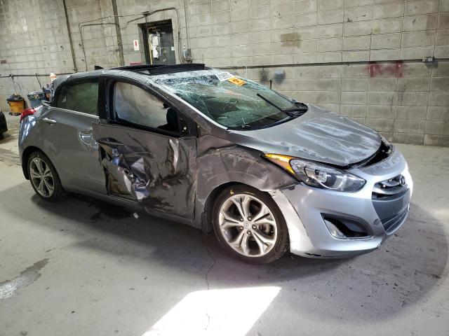 Hyundai ELANTRA Image 3