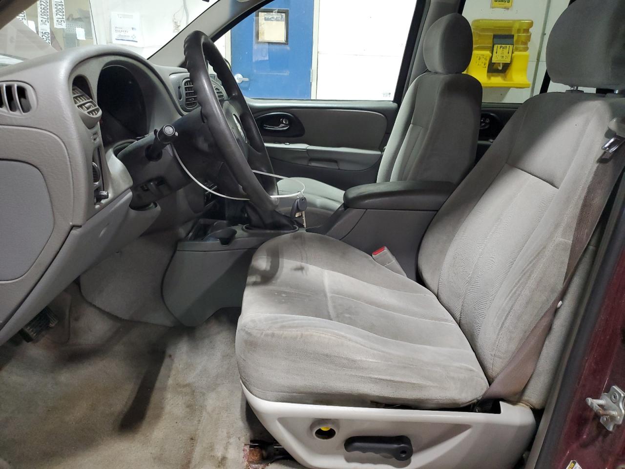 Chevrolet Trailblazer Ls Image 12