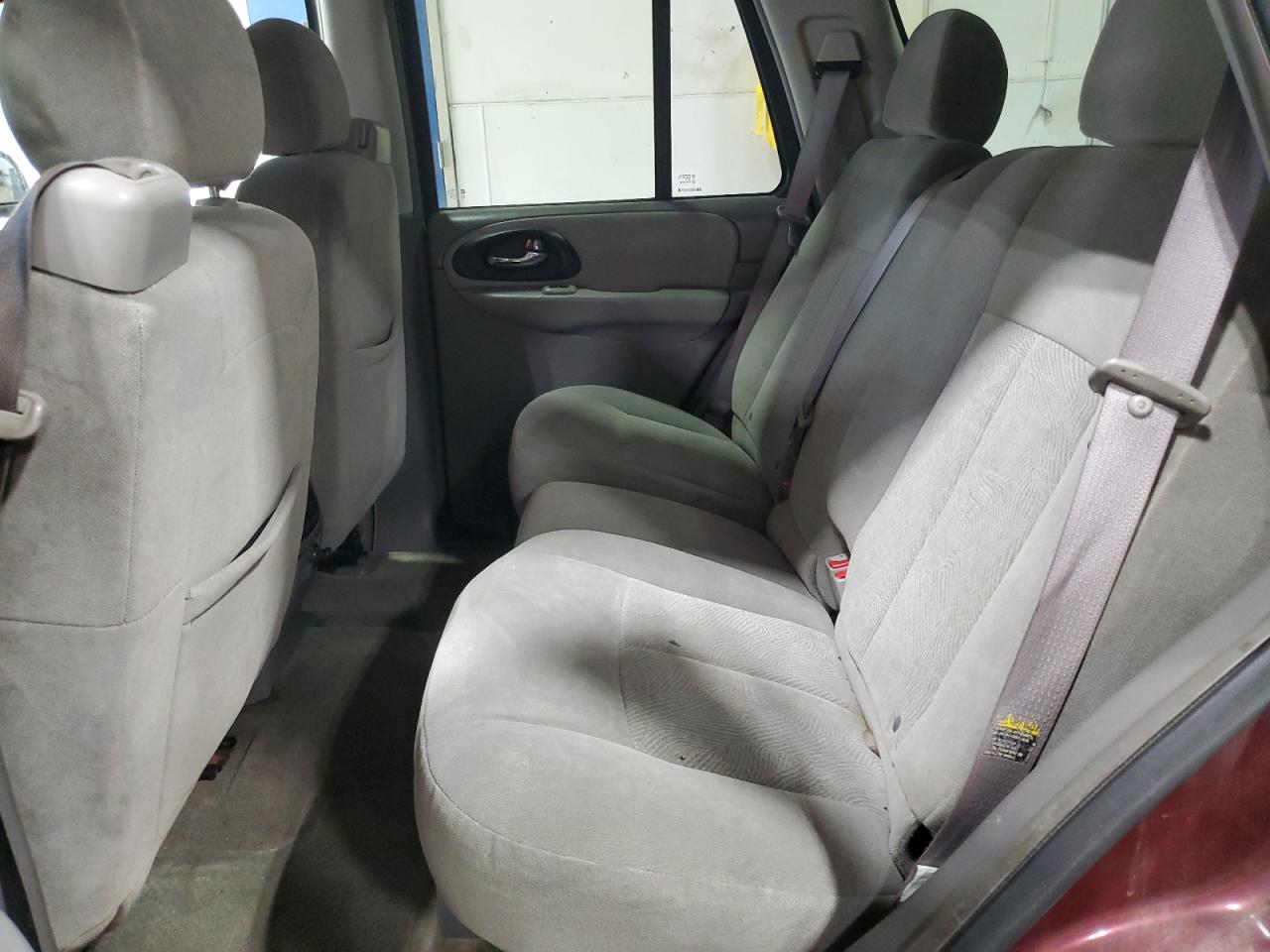 Chevrolet Trailblazer Ls Image 9