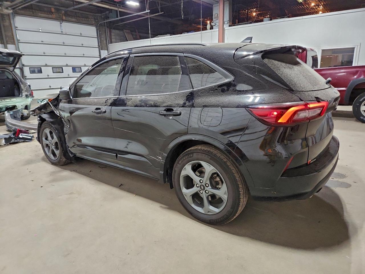 Ford Escape St Line Image 3