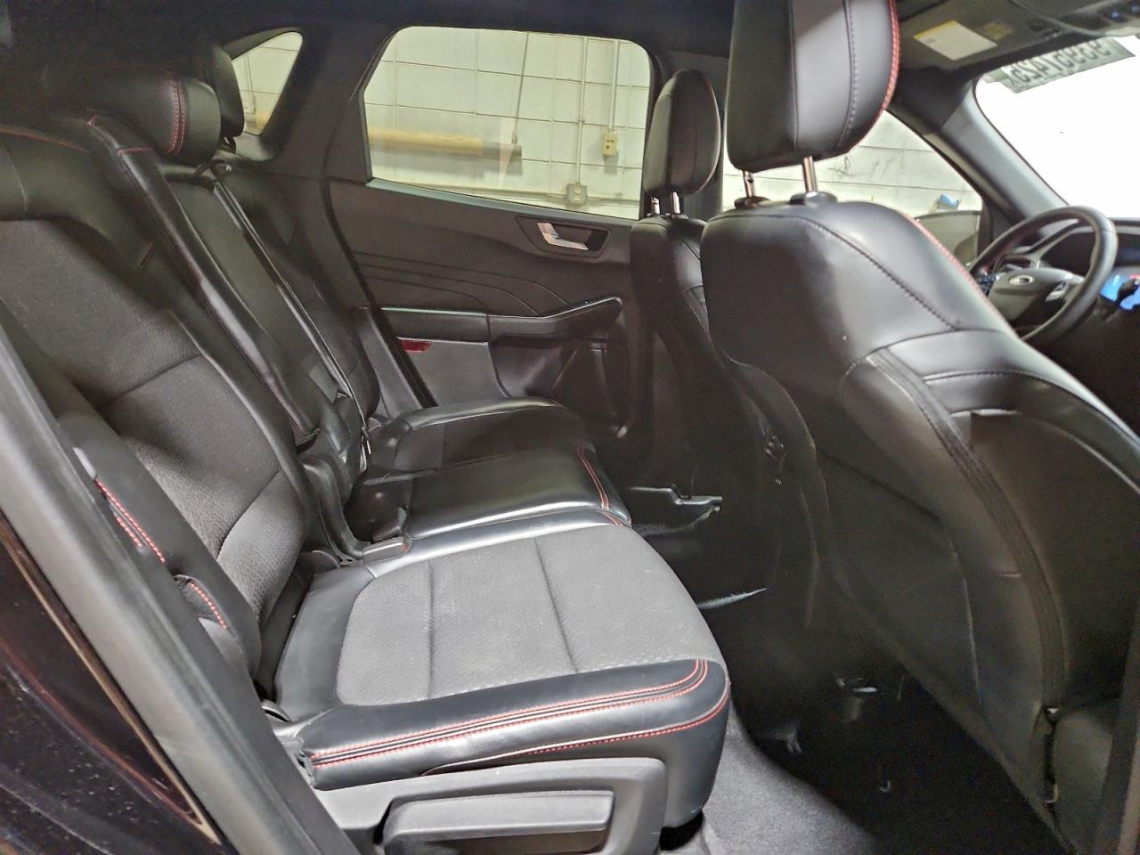 Ford Escape St Line Image 8