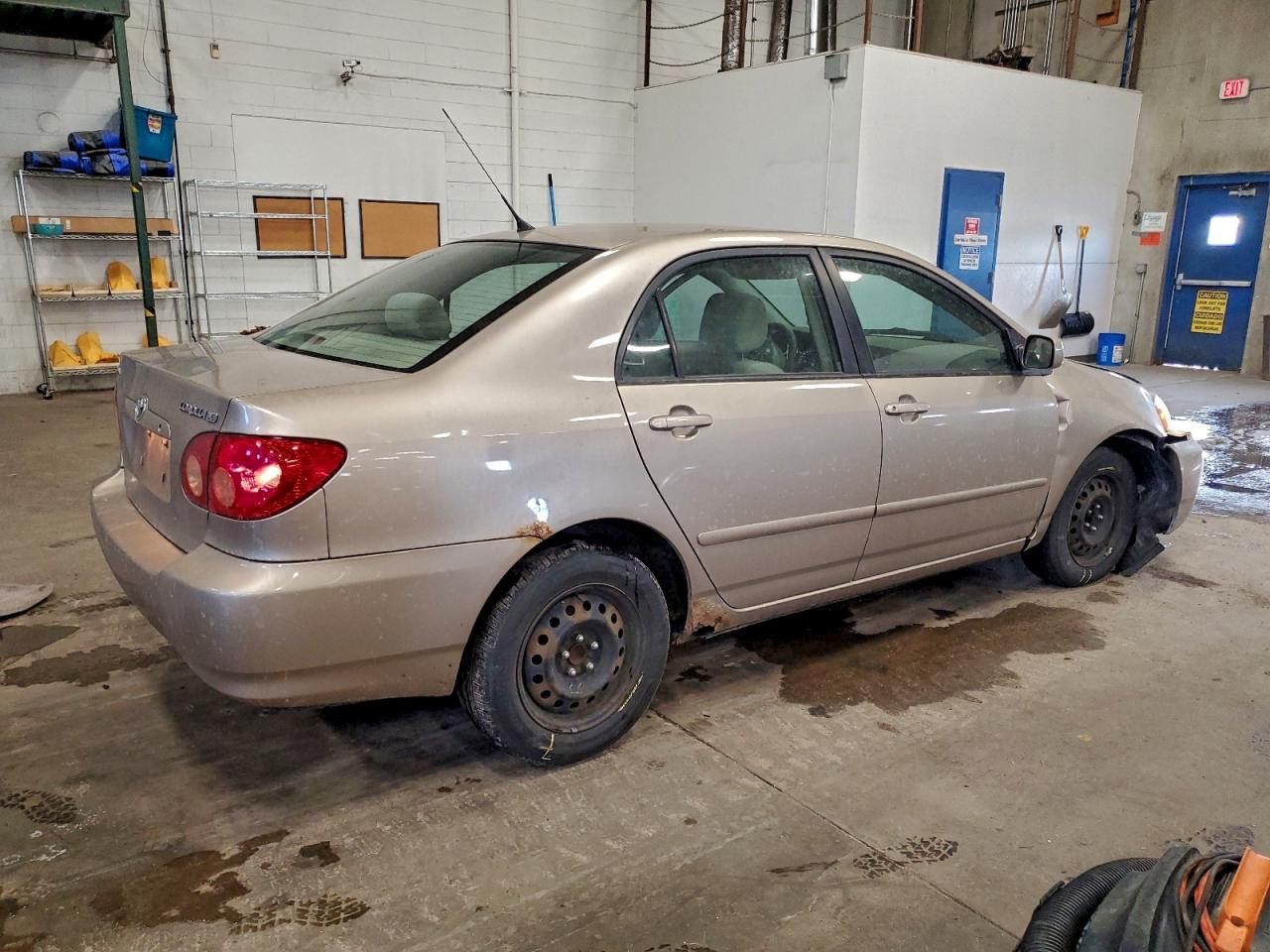 Toyota Corolla Ce Image 4