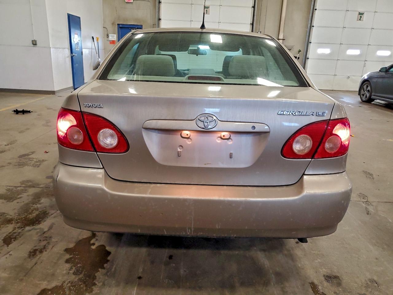 Toyota Corolla Ce Image 11