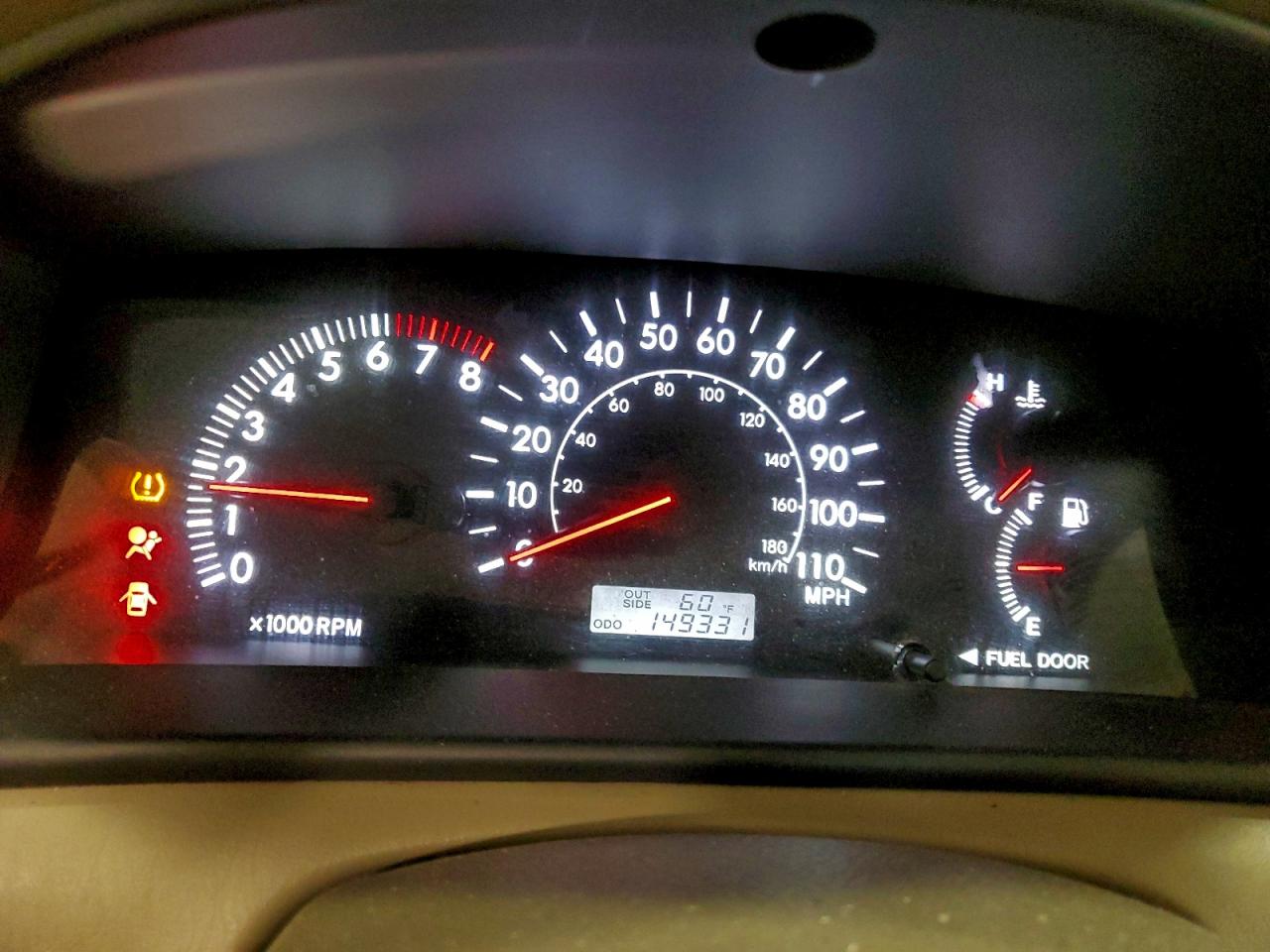 Toyota Corolla Ce Image 6