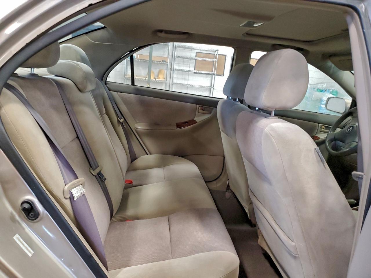 Toyota Corolla Ce Image 7