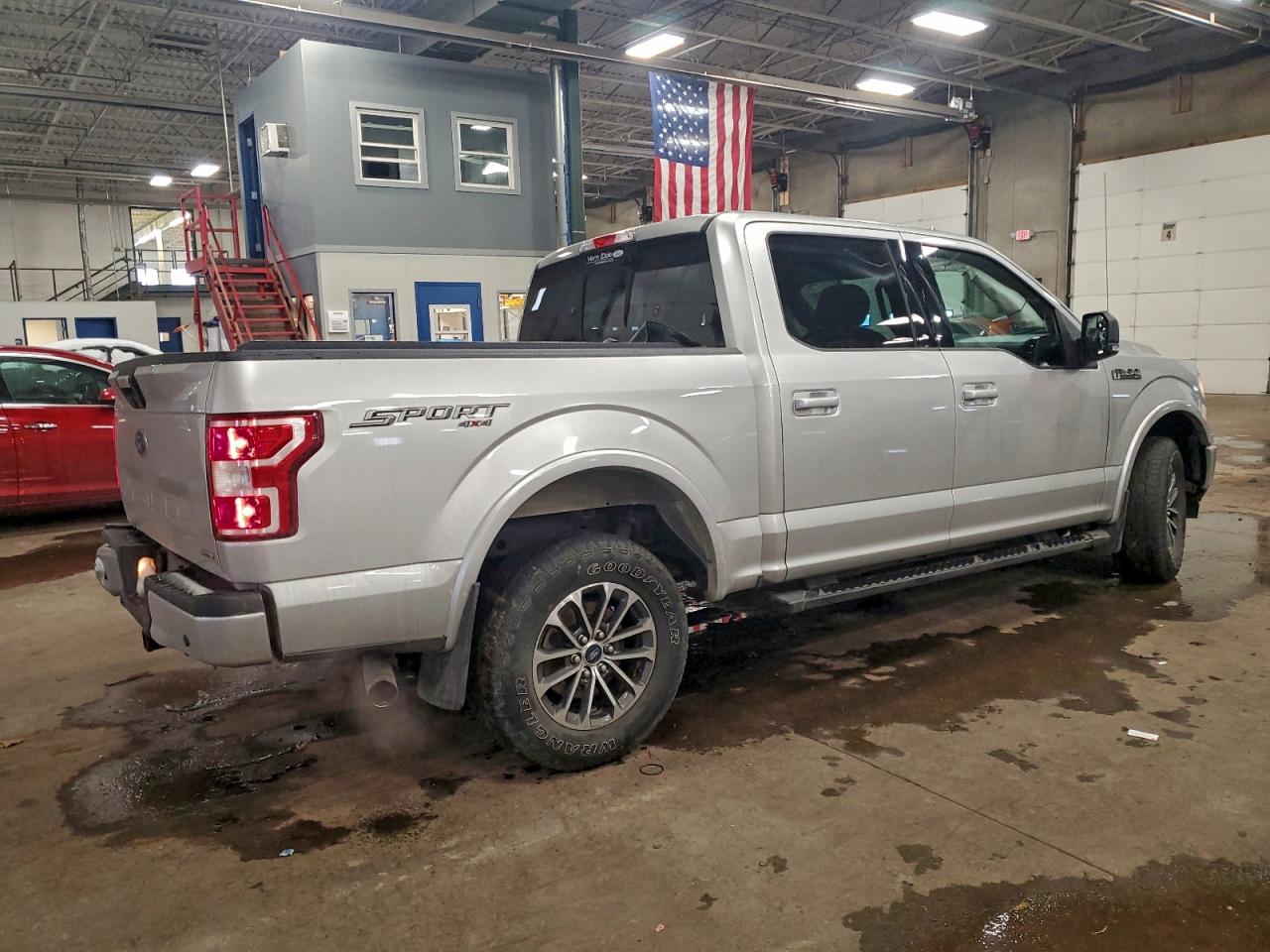 Ford F-150 Supercrew Image 8